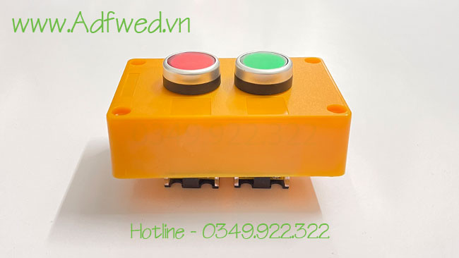 Hop Nut Nhan Kin Nuoc Ip67